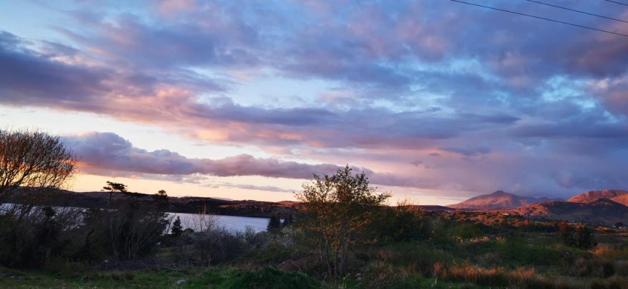 Red Deer Cosy Apartment In Letterfrack Connemara Екстериор снимка